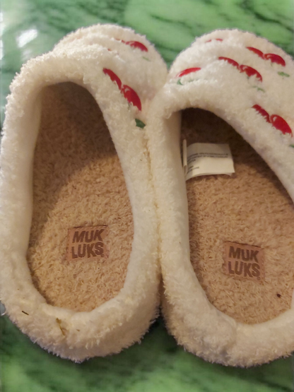 Muk Luks Slippers *Brand-spanking-new*